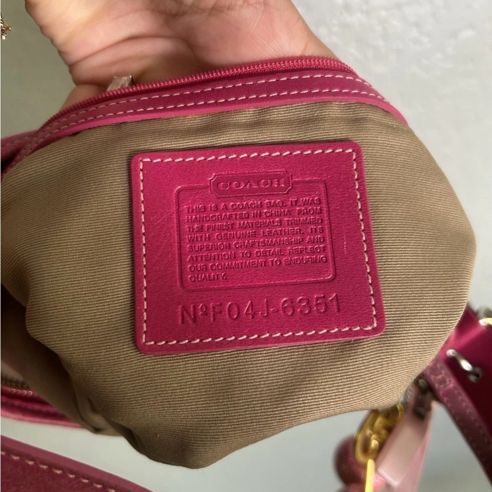 COACH Hot Pink Signature Leather Hobo Shoulder Bag - Picture 5 of 9